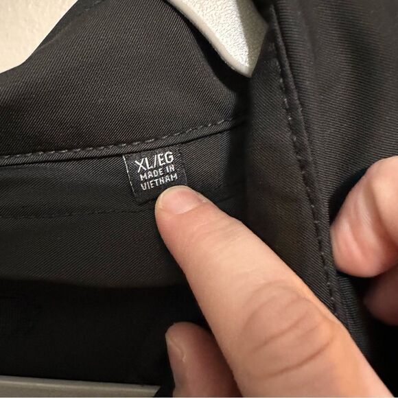 Tumi Tech Men’s Black Jacket size XL - Picture 4 of 12